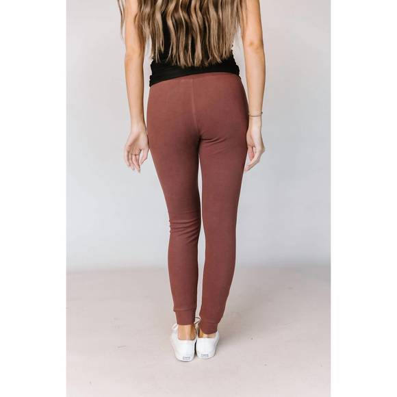 NEW AMPERSAND AVE performance fleece joggers in mahogany - Picture 3 of 3